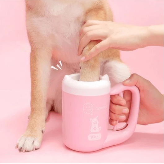 Pet paw cleaner